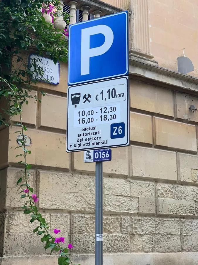 Domenica Rooms Λέτσε