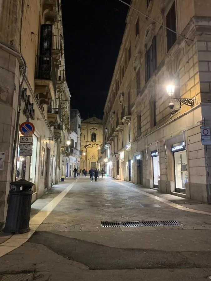Domenica Rooms Λέτσε Ιταλία